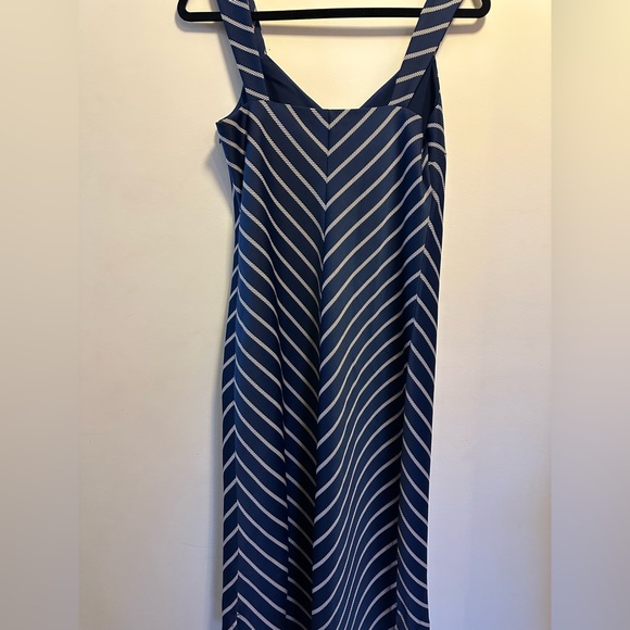 NWOT Blue Striped Banana Republic Dress size 2 - Picture 2 of 6